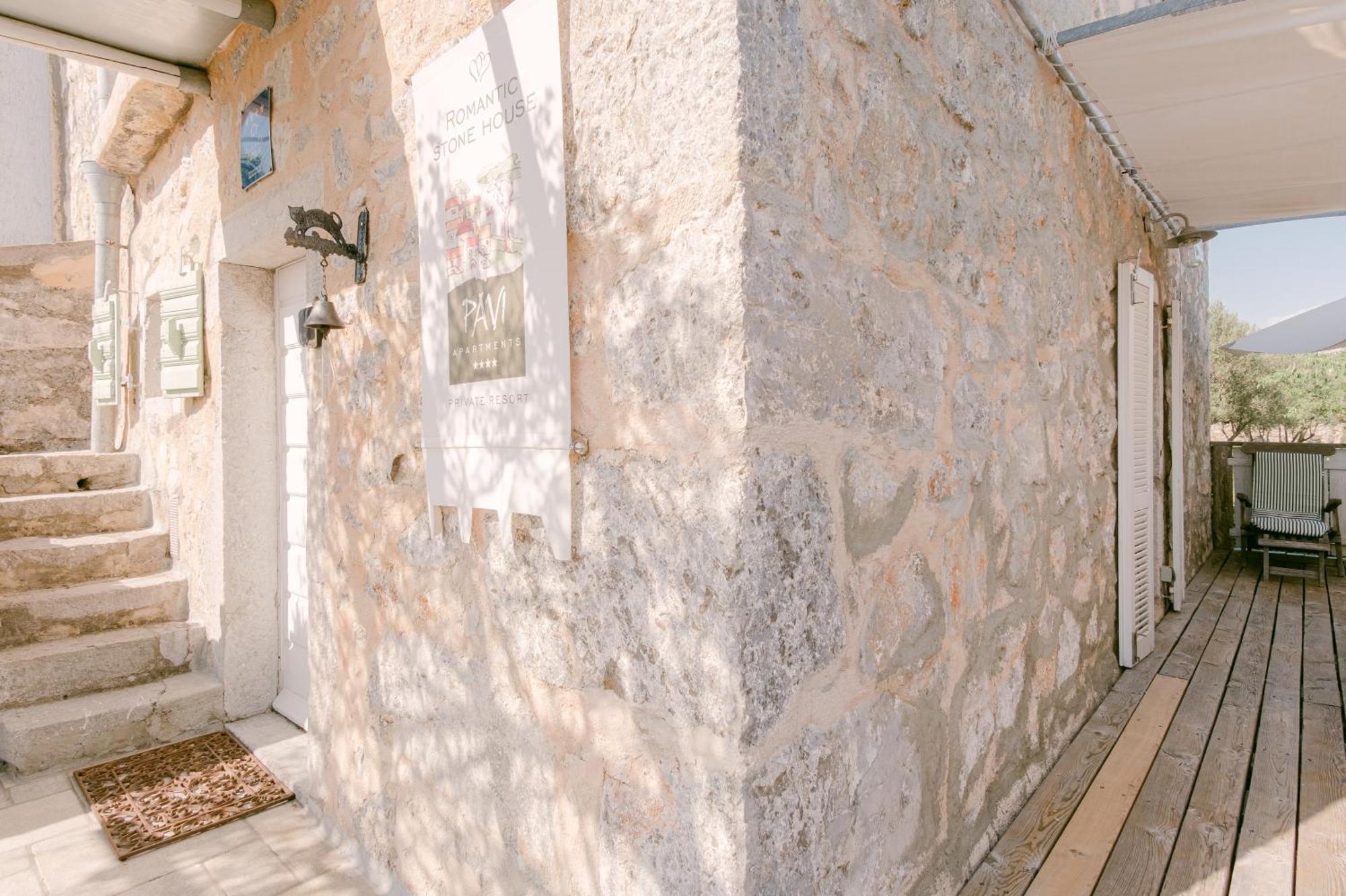 Pavi Apartments Romantic Stone House K13 Kornić Exterior foto